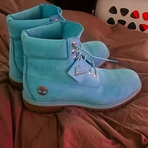 Powder blue 40 below limited edition Timberlands Boots